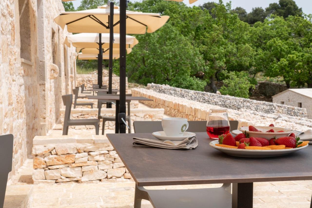 הוילה אלטאמורה Donnapaola Modern Farm מראה חיצוני תמונה