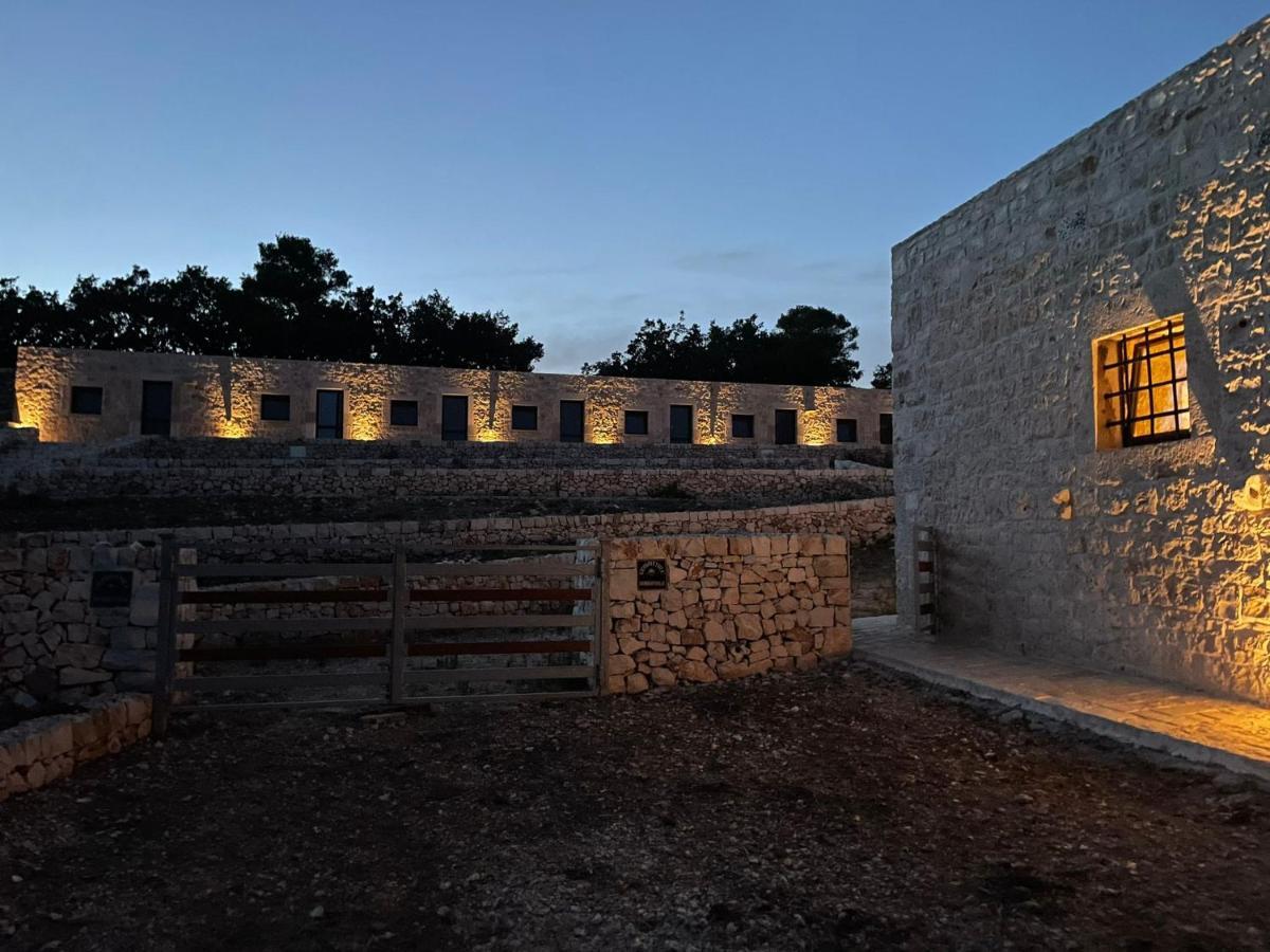 הוילה אלטאמורה Donnapaola Modern Farm מראה חיצוני תמונה